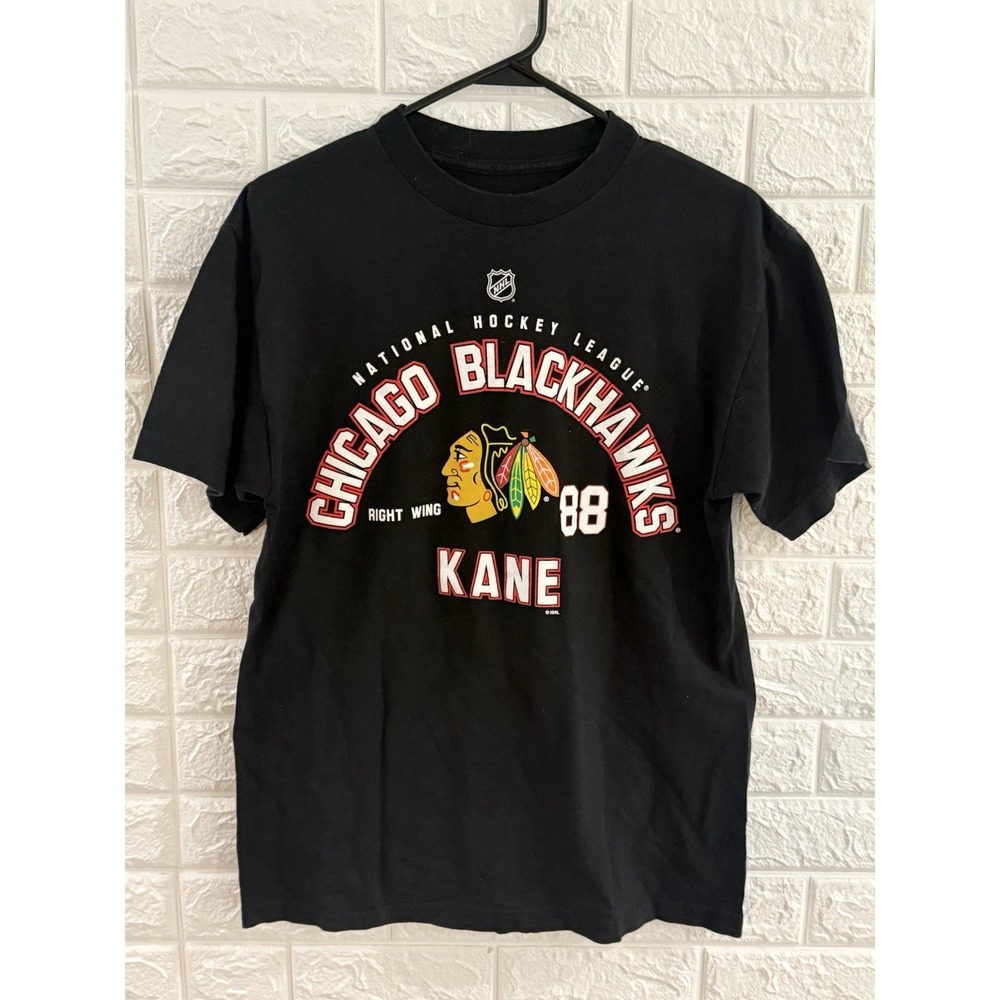 NHL MENS SHIRT SIZE MEDIUM CHICAGO BLACKHAWKS SHORT SLEEVE BLACK KANE RIGHT WING